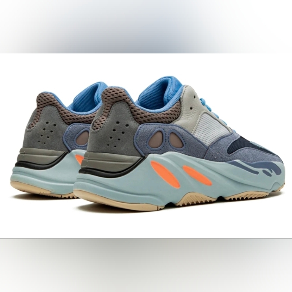 Yeezy Boost 700 Carbon Blue Adidas Size 7.5 - Picture 4 of 12